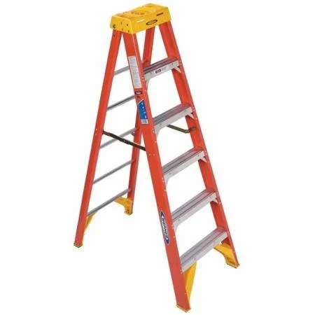 Werner Fiberglass Step Ladder